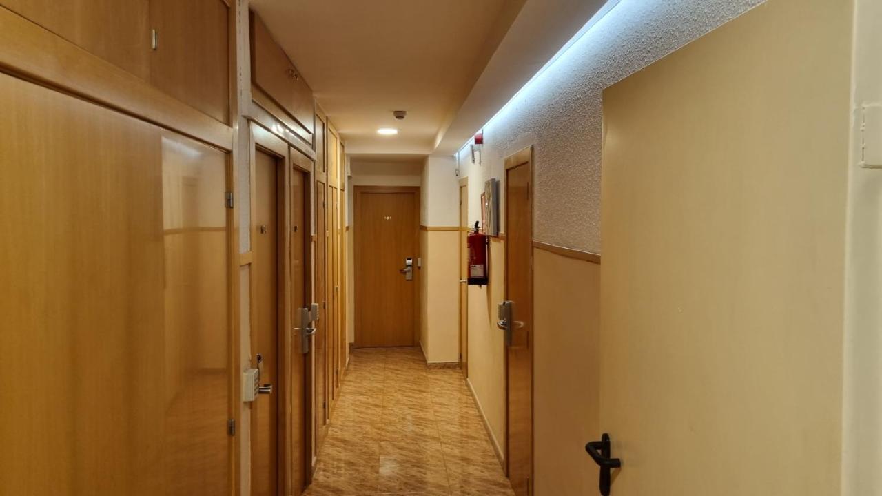 Twin Room with Private Bathroom,1432136116:JPEG