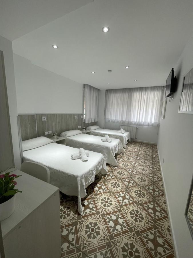 Triple Room Private Bathroom