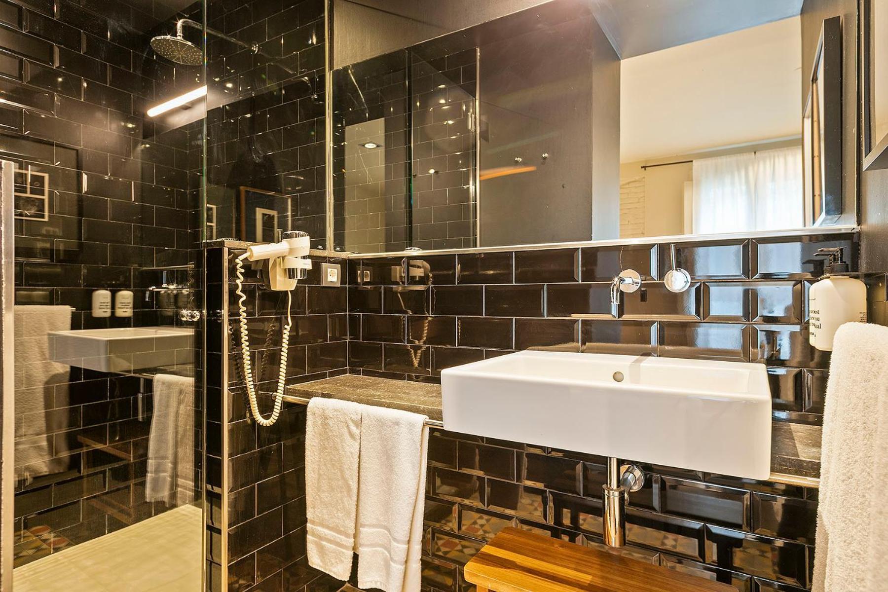 Deluxe Double Room Extra Bed