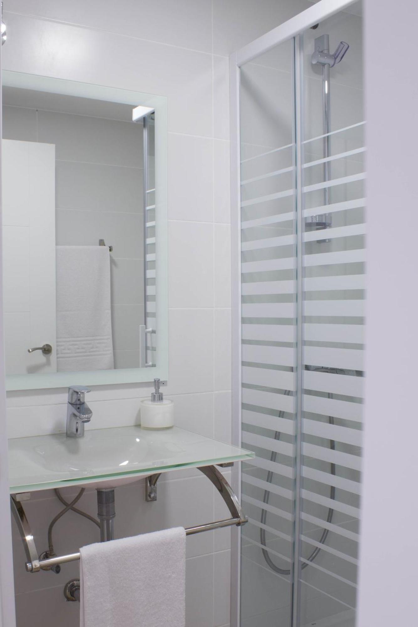 Triple Room Private Bathroom