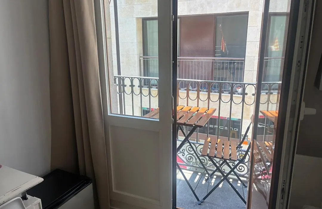 Hostal La Palmera-1