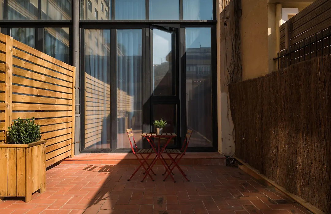 Hostal Live Natura Barcelona (Adults Only)-1