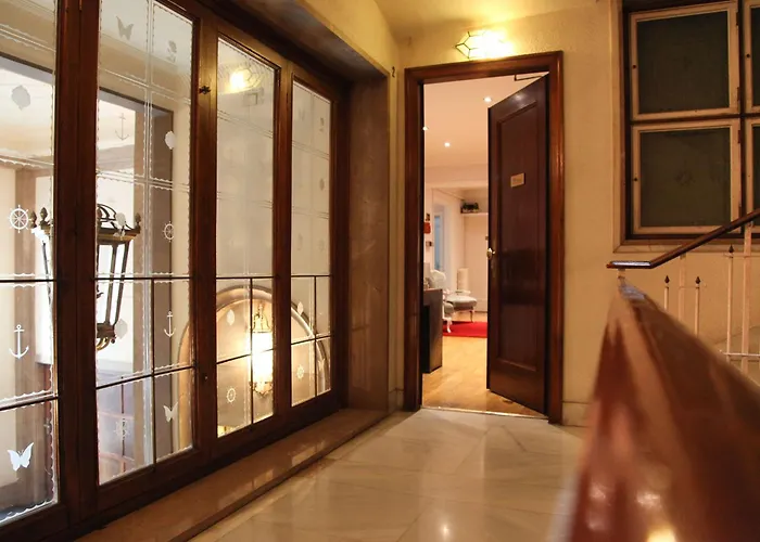 Casa de huéspedes: Petit Hotel