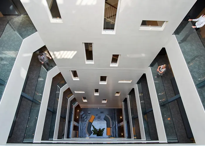 Hôtel 3 étoiles: Chi