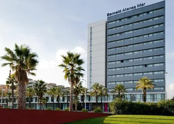 Family Hotel: Occidental Atenea Mar - Adults Only