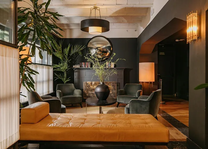 Hôtel bon marché: La França Travellers Adults Only