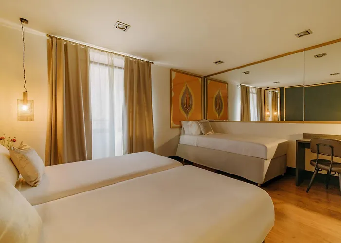 Hôtel bon marché: La França Travellers Adults Only